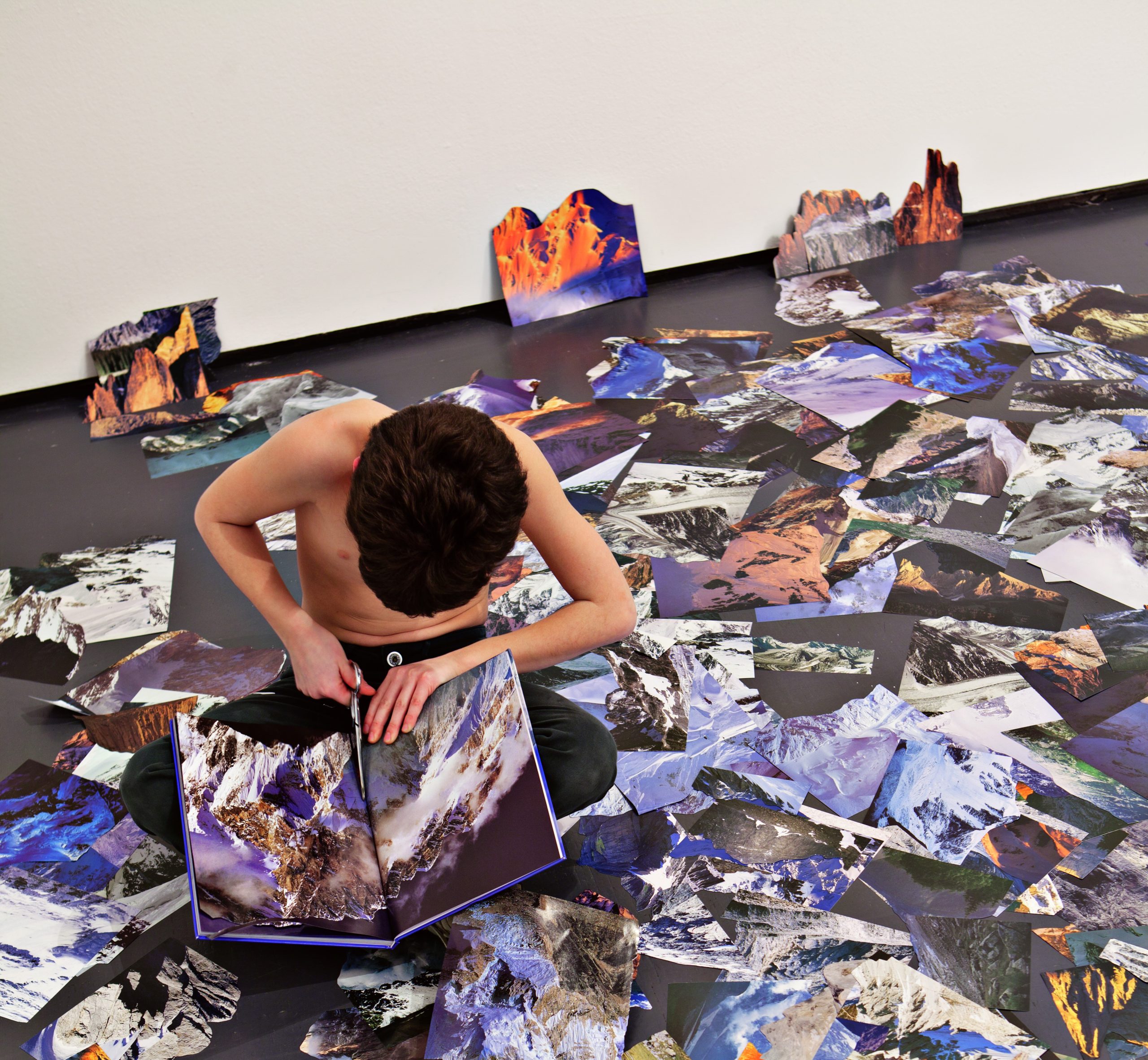 DIALOGO CON MARCELLO MALOBERTI. HIMALAYA: RITI QUOTIDIANI, IMMAGINARIO, COMUNITÀ